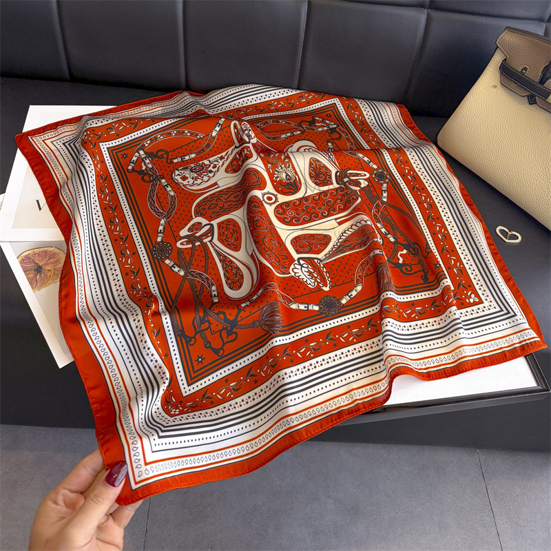Nuova Bandana Designer in Seta - Wrist Wraps recensione e prezzo